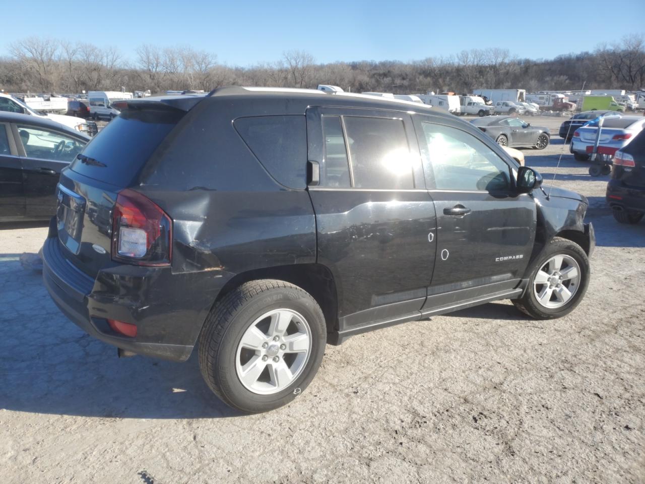 2017 Jeep Compass Latitude VIN: 1C4NJCEA3HD151523 Lot: 42761235