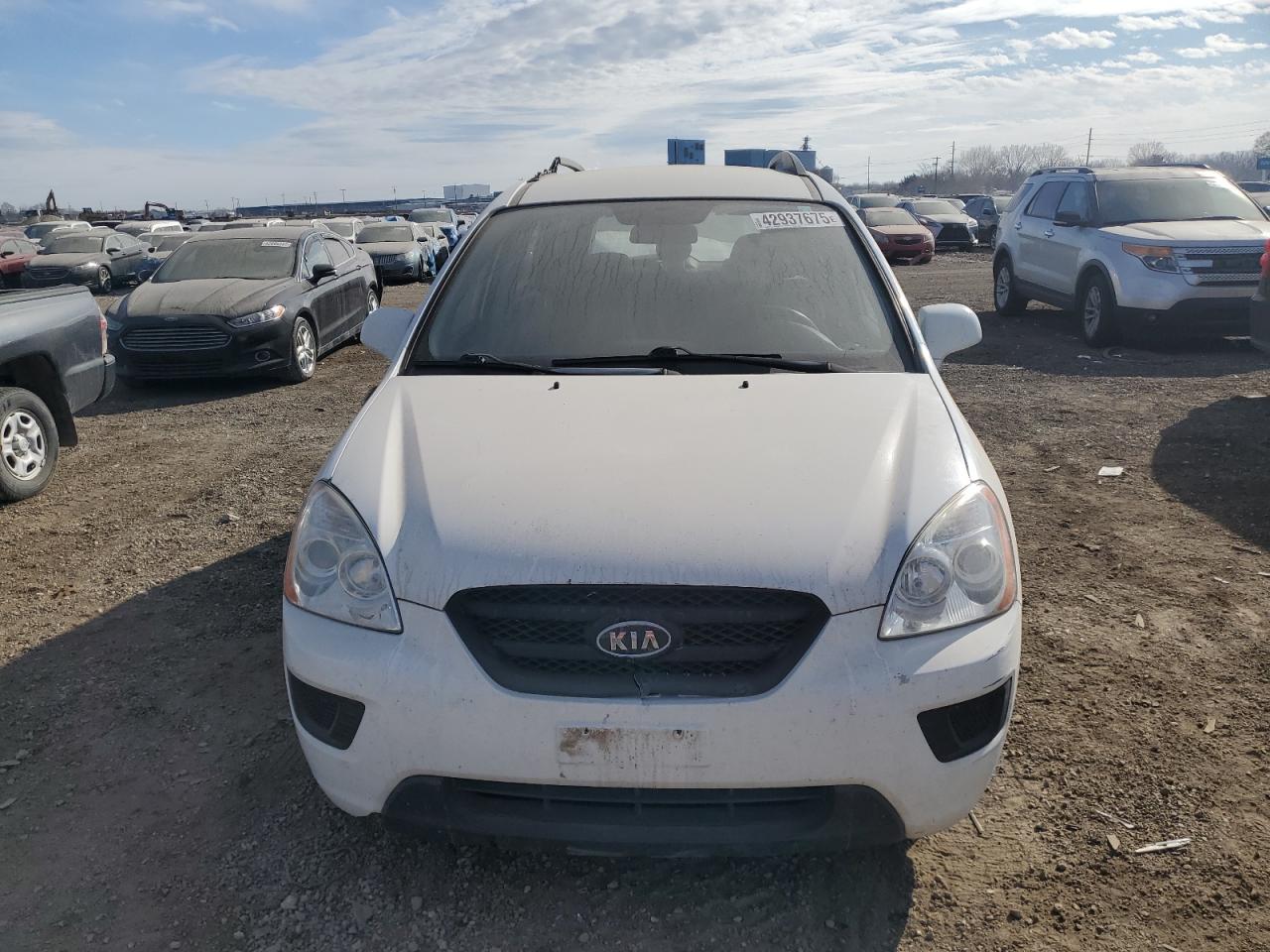 2009 Kia Rondo Base VIN: KNAFG528097267484 Lot: 42937675