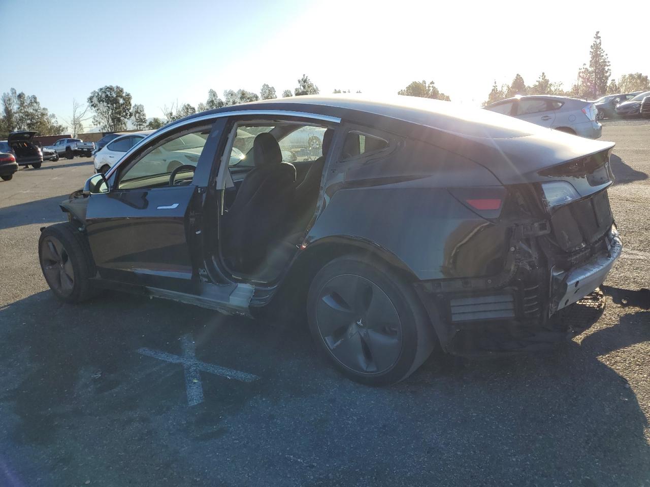 5YJ3E1EA4KF410889 2019 Tesla Model 3