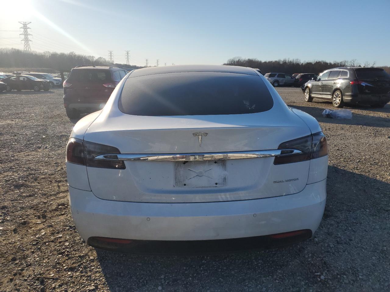 5YJSA1E21LF369218 2020 Tesla Model S