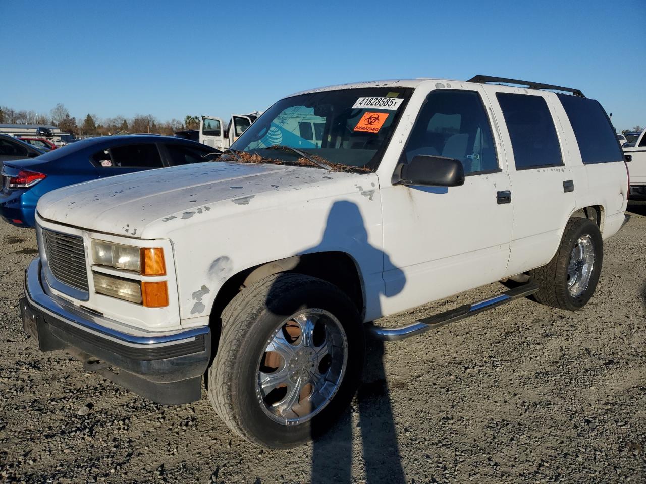 1997 GMC Yukon VIN: 1GKEK13R7VJ748007 Lot: 41828585