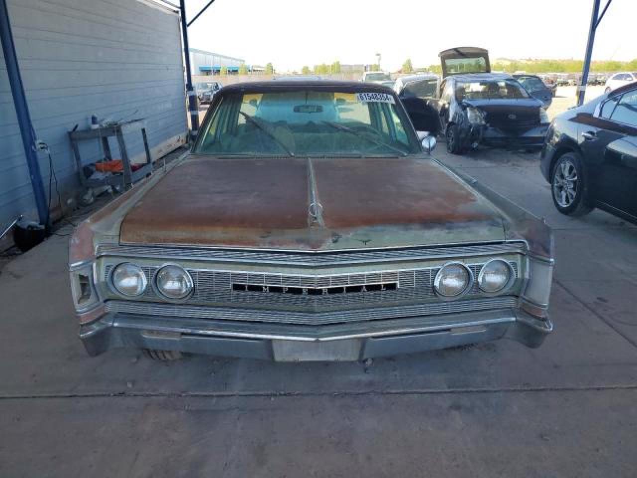 1967 Chrysler Imperial VIN: YM41K73100466 Lot: 89004445