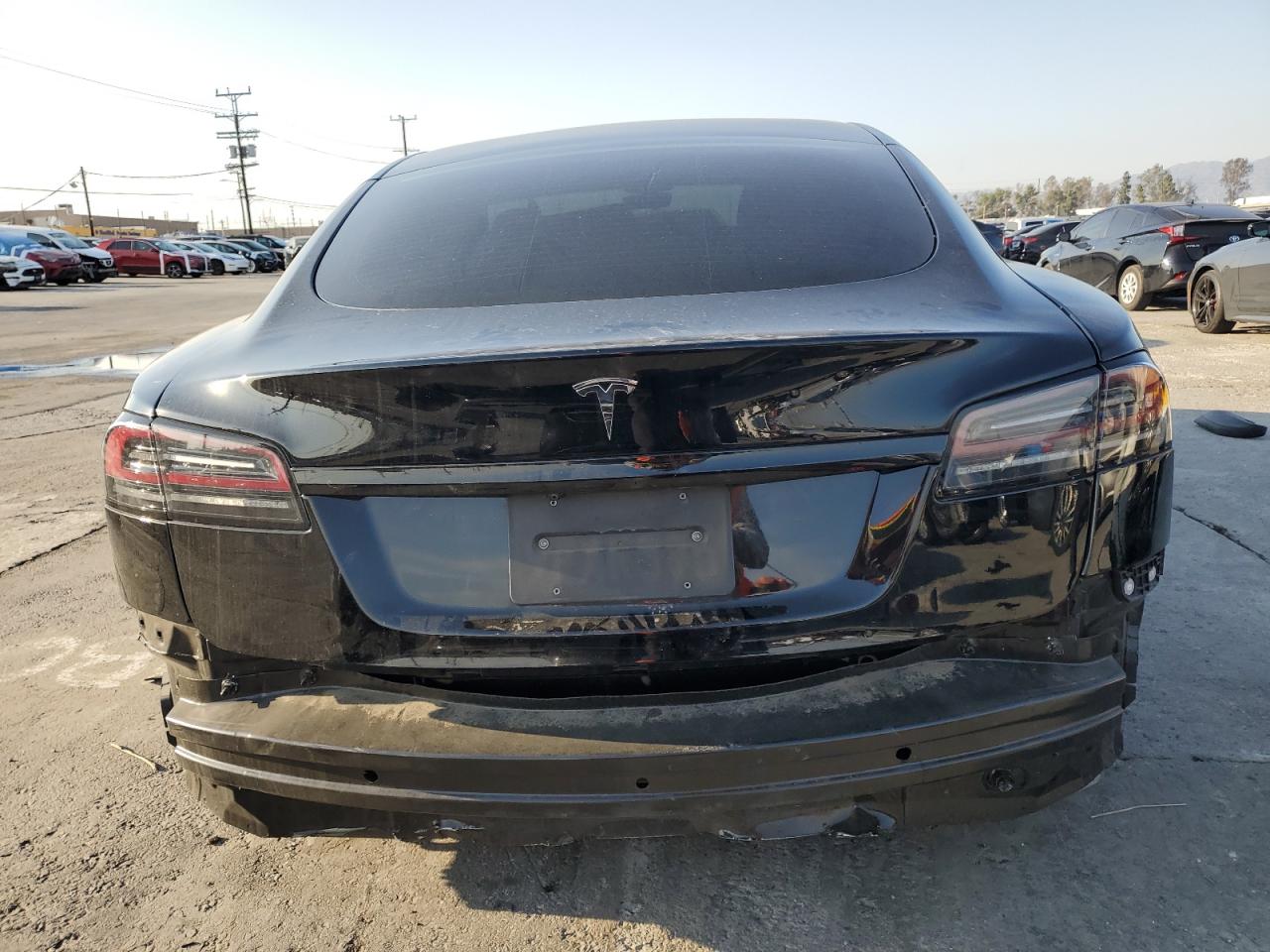 5YJSA1E51NF482745 2022 Tesla Model S