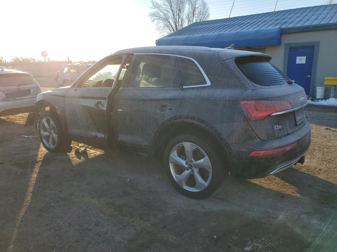 WA1BAAFY5M2127307 2021 Audi Q5 Premium Plus