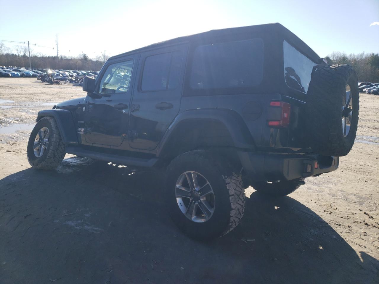 1C4HJXEN1KW620675 2019 Jeep Wrangler Unlimited Sahara