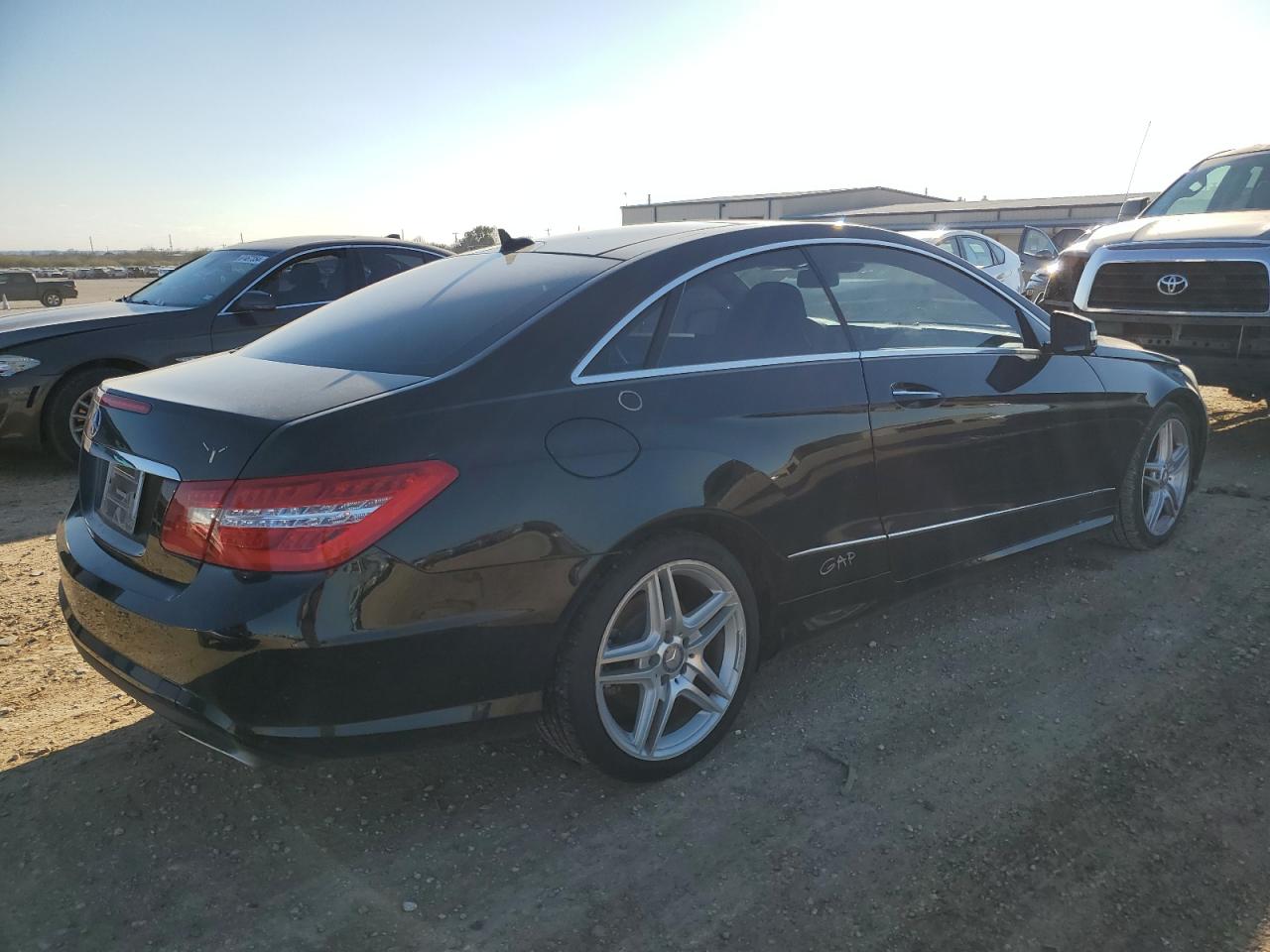 2011 Mercedes-Benz E 550 VIN: WDDKJ7CBXBF074642 Lot: 42089565