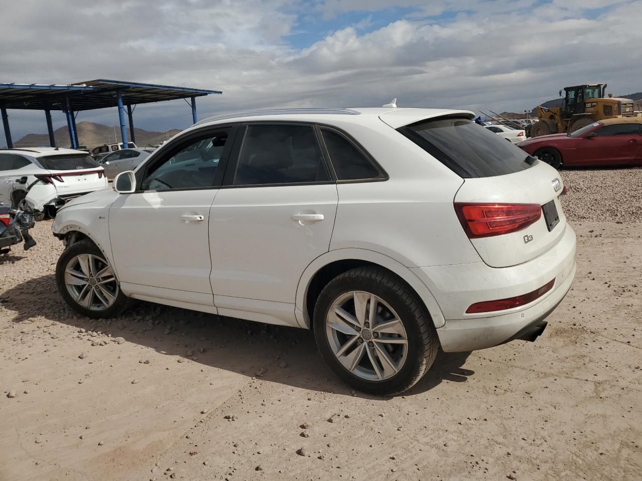 WA1BCCFS0JR003630 2018 Audi Q3 Premium