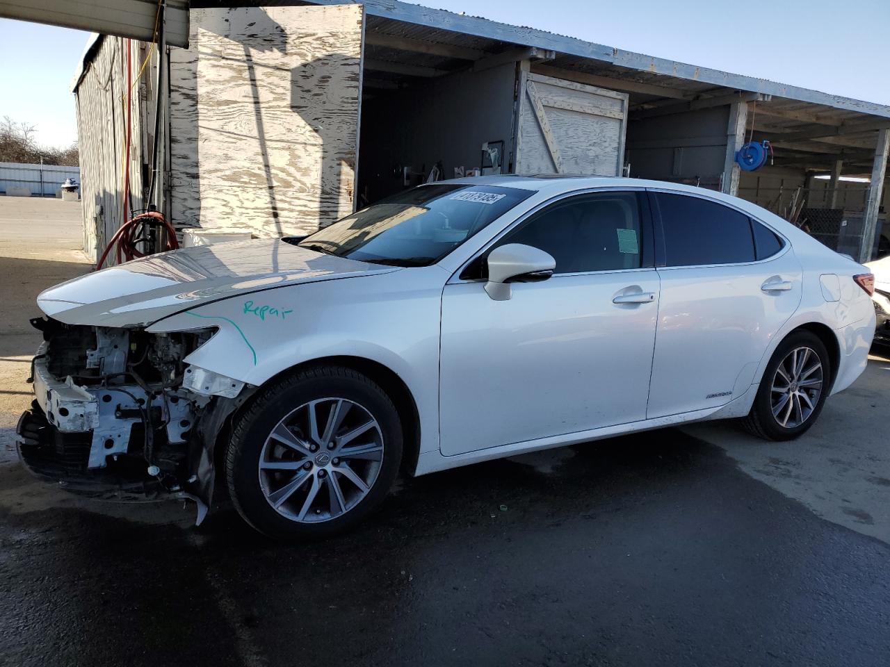 JTHBW1GG5J2167460 2018 Lexus Es 300H