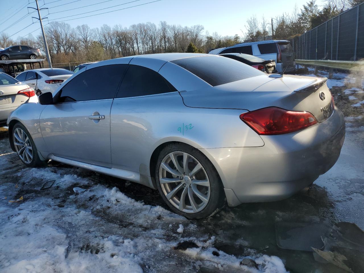 2010 Infiniti G37 Base VIN: JN1CV6FE1AM353767 Lot: 88319225