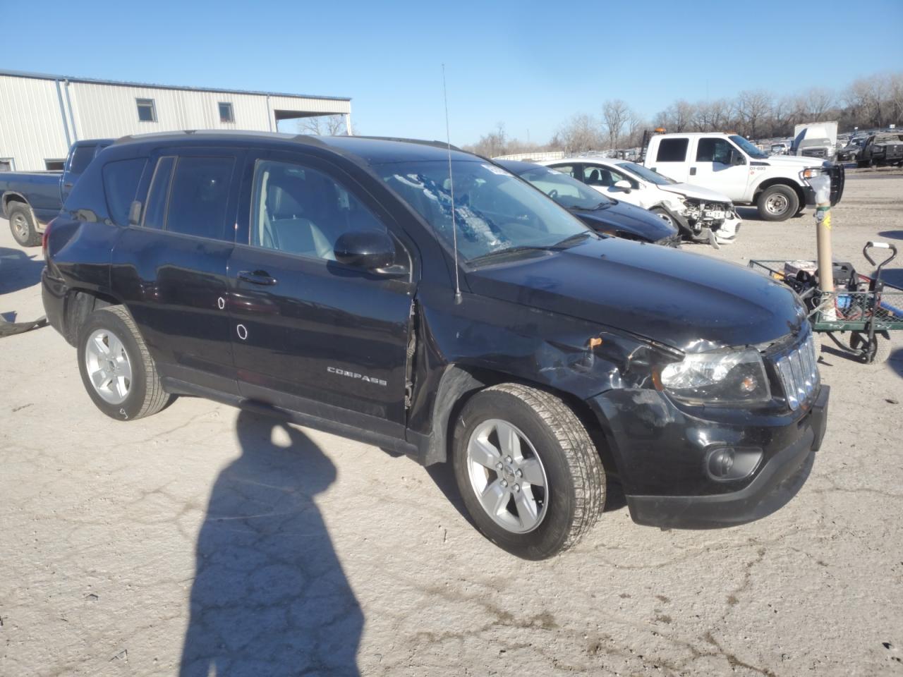 2017 Jeep Compass Latitude VIN: 1C4NJCEA3HD151523 Lot: 42761235