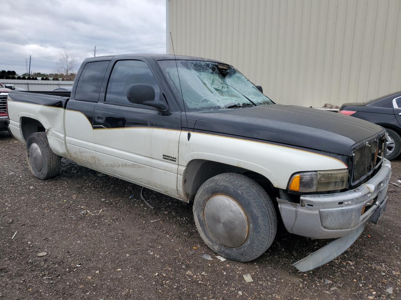 1999 Dodge Ram 1500 VIN: 3B7HC12Y8XG189909 Lot: 87682755