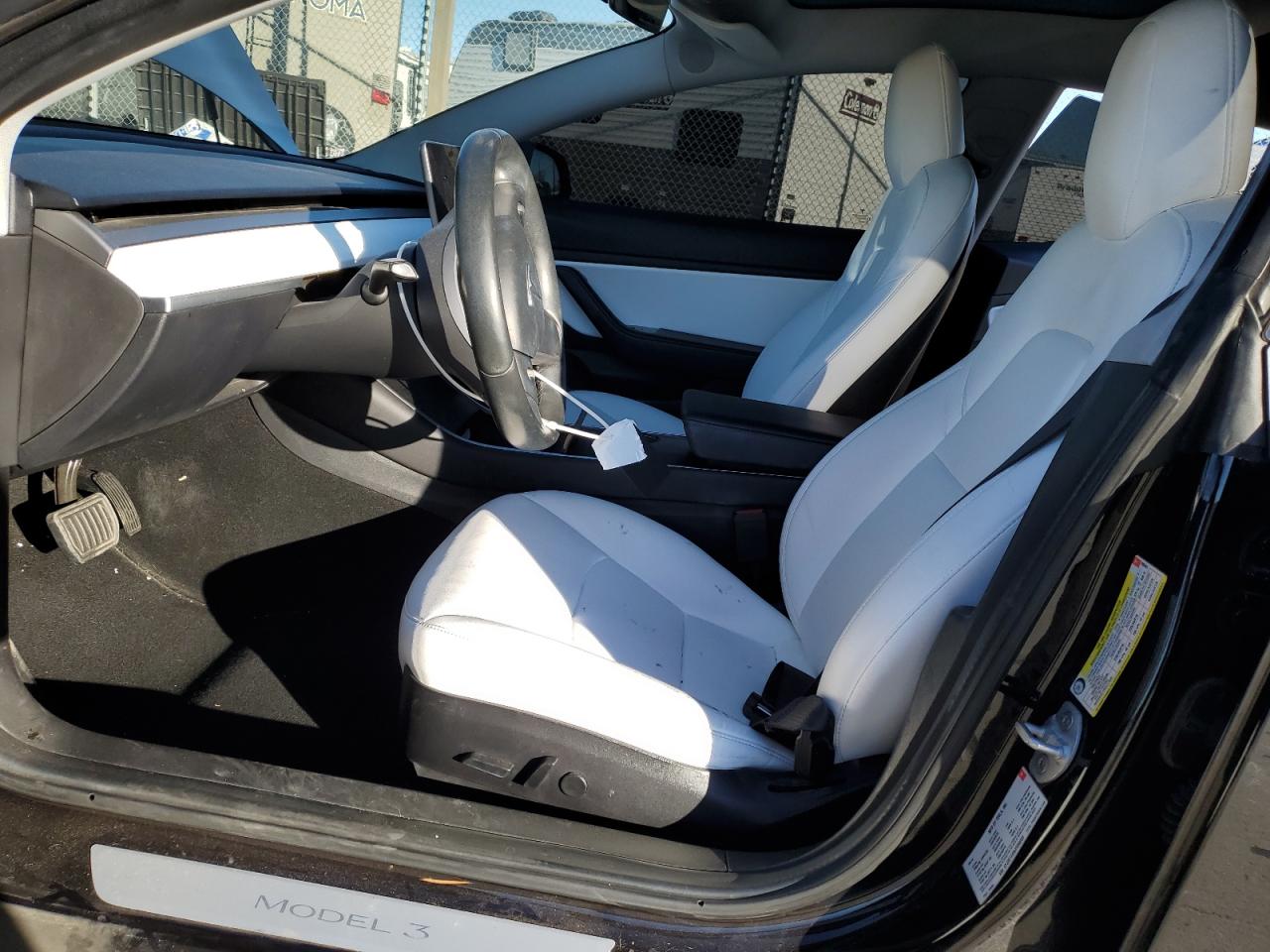 5YJ3E1EB9JF096003 2018 Tesla Model 3