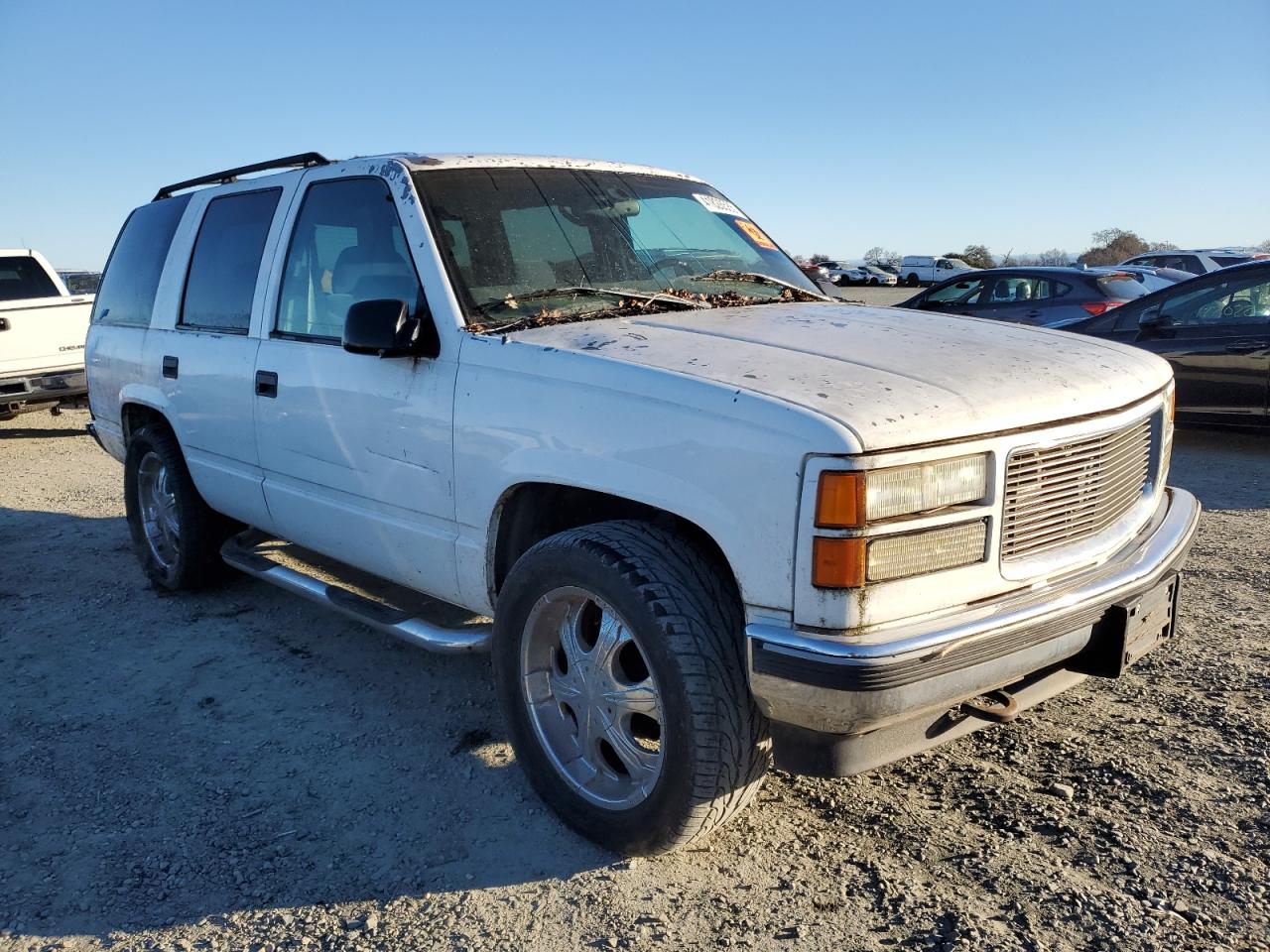 1997 GMC Yukon VIN: 1GKEK13R7VJ748007 Lot: 41828585