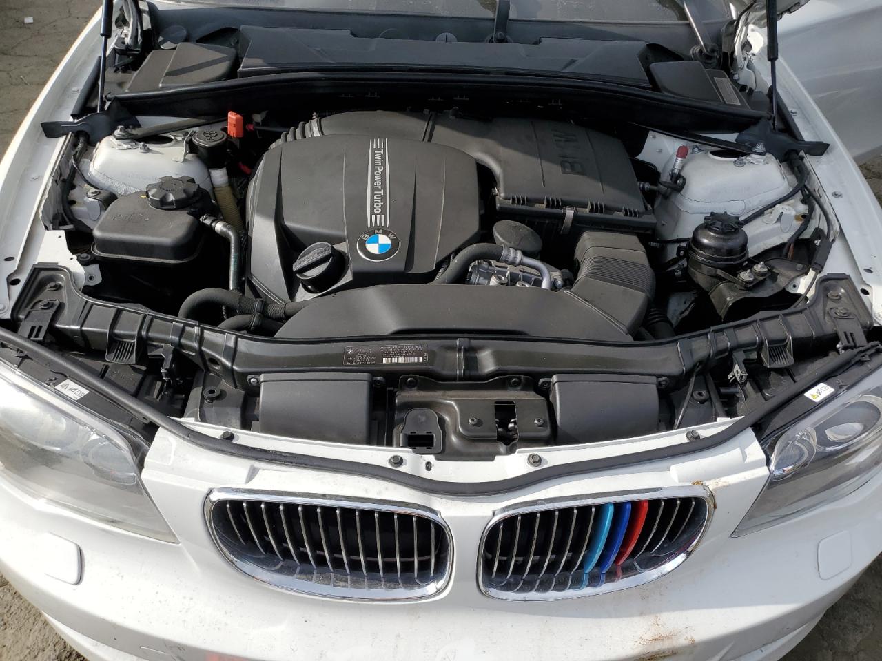 WBAUN7C56BVM25065 2011 BMW 135 I