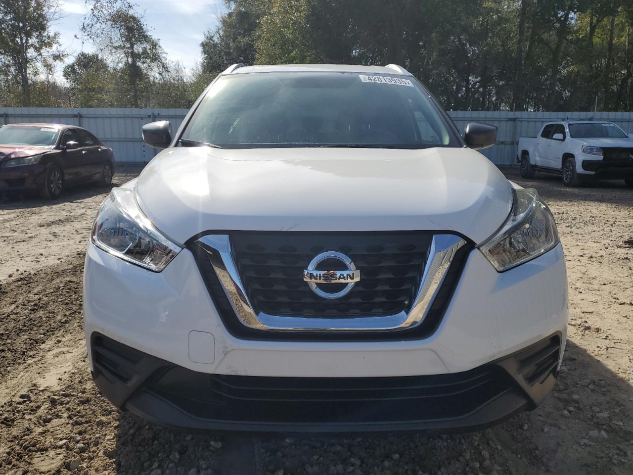 2018 Nissan Kicks S VIN: 3N1CP5CU2JL529851 Lot: 42813935