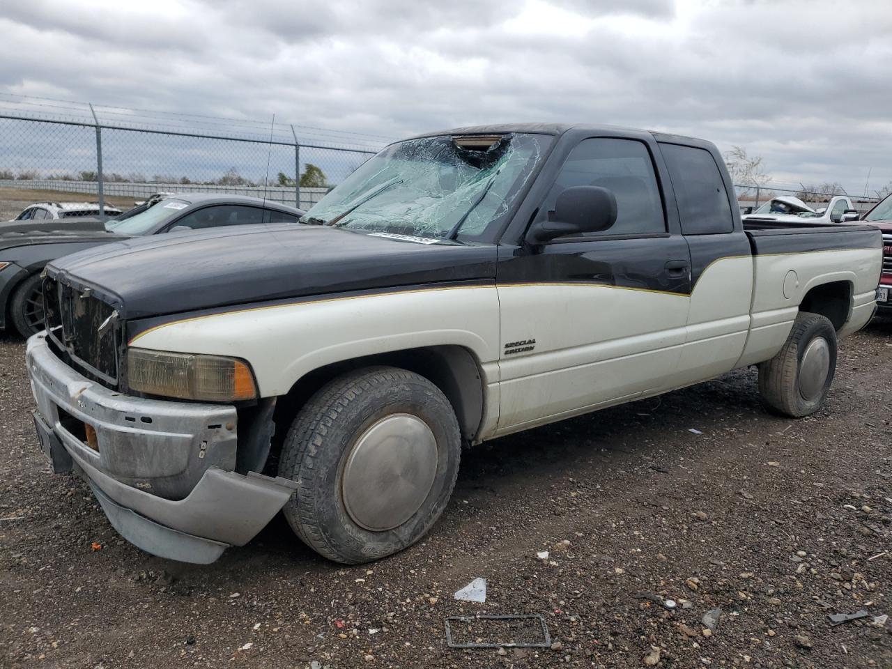 1999 Dodge Ram 1500 VIN: 3B7HC12Y8XG189909 Lot: 87682755