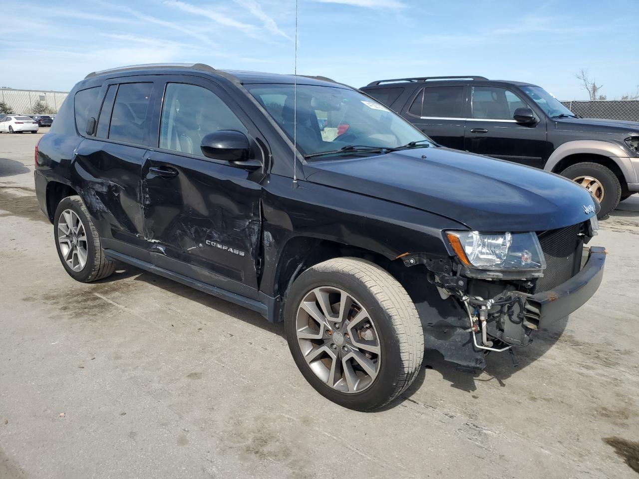 2016 Jeep Compass Latitude VIN: 1C4NJDEB7GD790307 Lot: 41507275