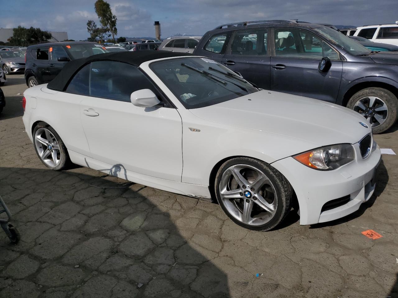 WBAUN7C56BVM25065 2011 BMW 135 I