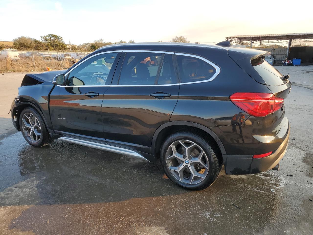 2018 BMW X1 xDrive28I VIN: WBXHT3C30J5K23793 Lot: 42944555