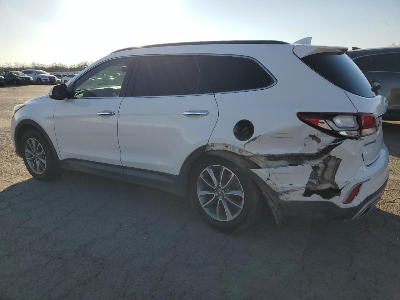 2018 Hyundai Santa Fe Se VIN: KM8SM4HF7JU258793 Lot: 42770135