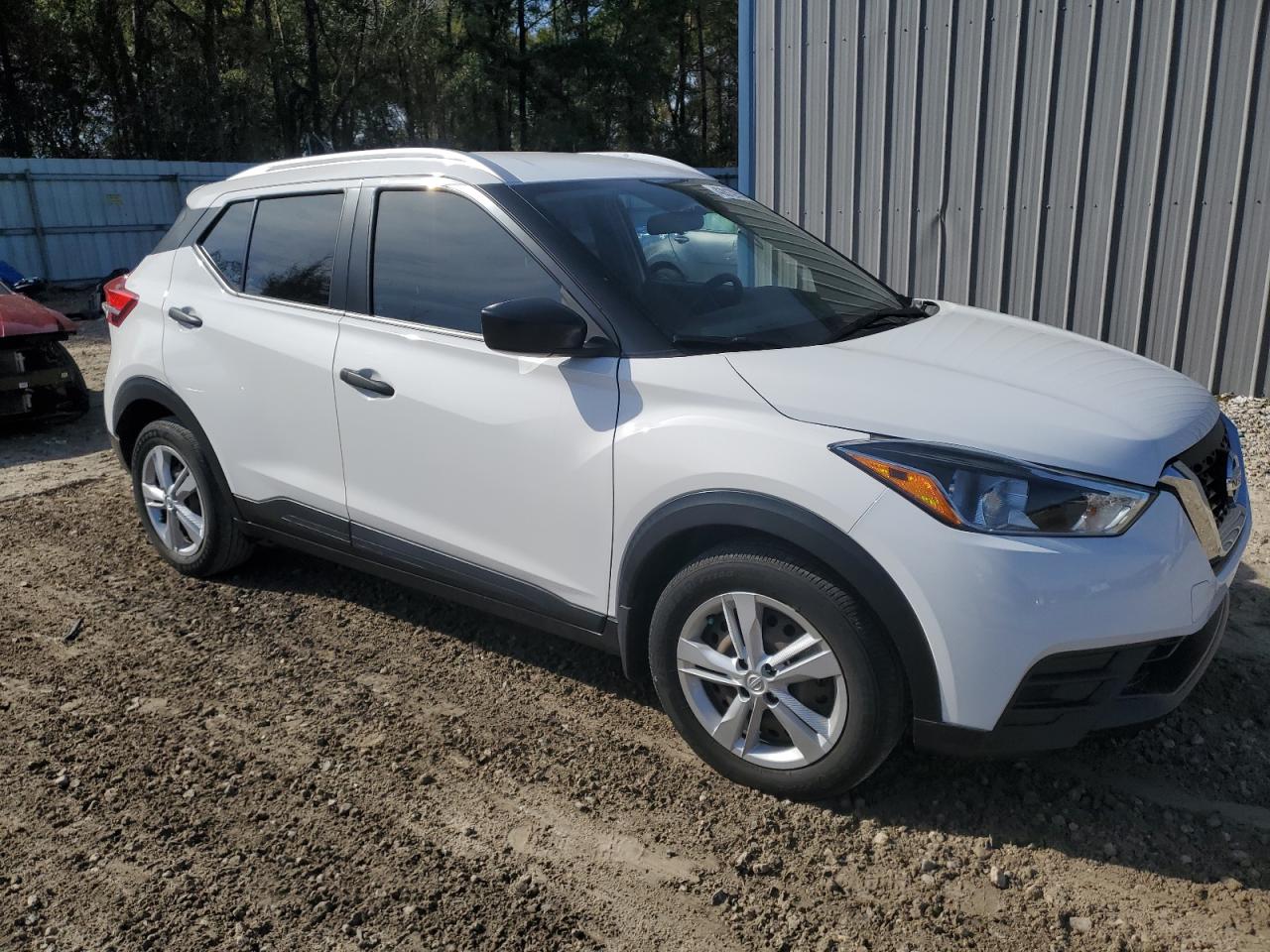 2018 Nissan Kicks S VIN: 3N1CP5CU2JL529851 Lot: 42813935