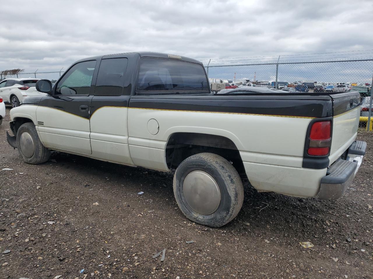 1999 Dodge Ram 1500 VIN: 3B7HC12Y8XG189909 Lot: 87682755