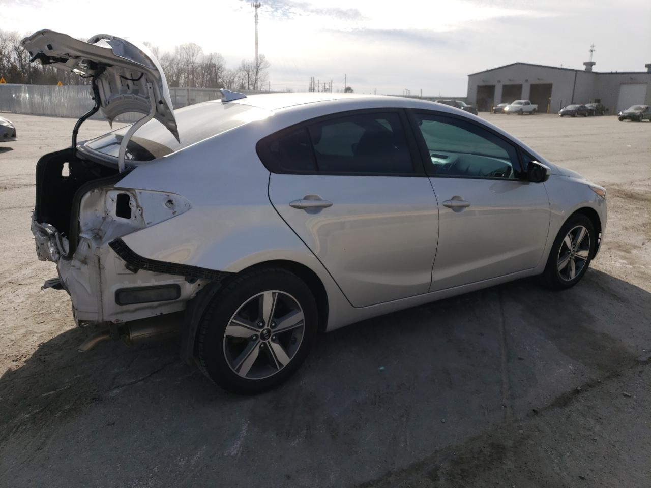 2018 Kia Forte Lx VIN: 3KPFL4A72JE245637 Lot: 42712585