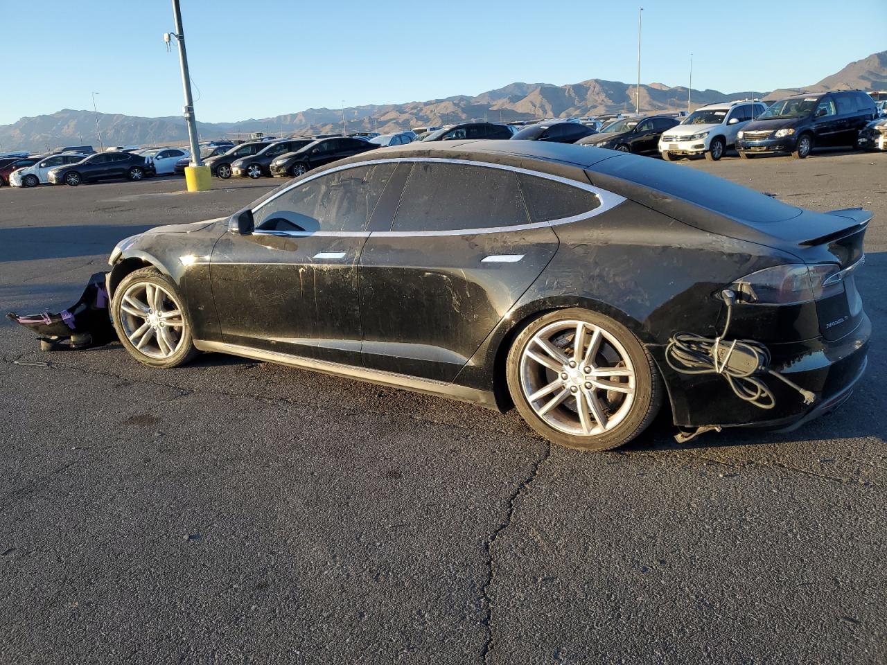 2013 Tesla Model S VIN: 5YJSA1DGXDFP04734 Lot: 88930225