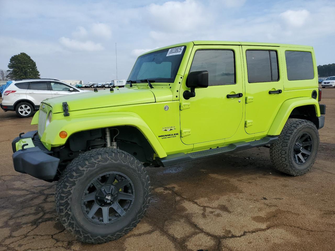 1C4HJWEG9GL282365 2016 Jeep Wrangler Unlimited Sahara