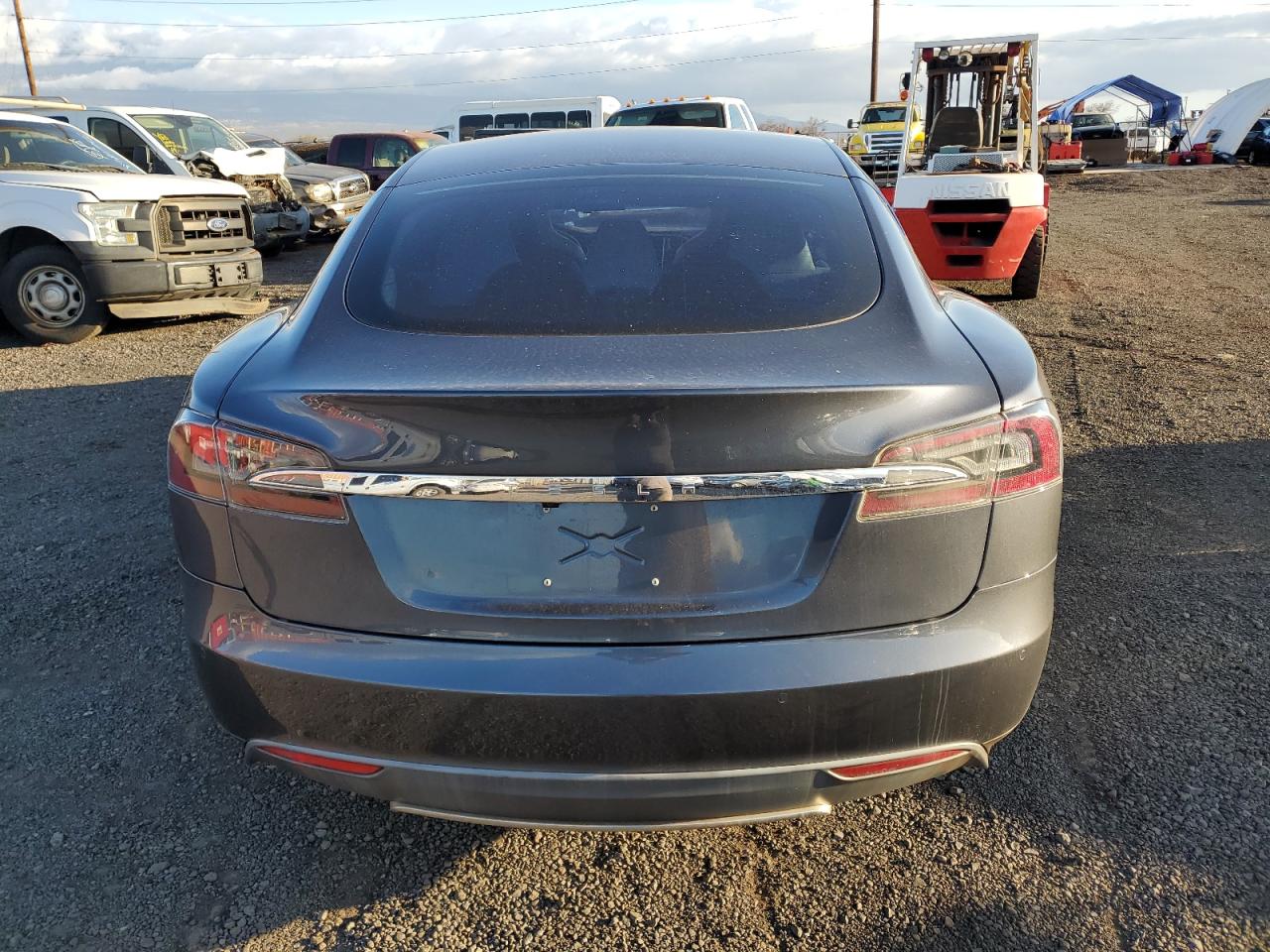 2015 Tesla Model S P85D VIN: 5YJSA1H45FF083955 Lot: 88812575