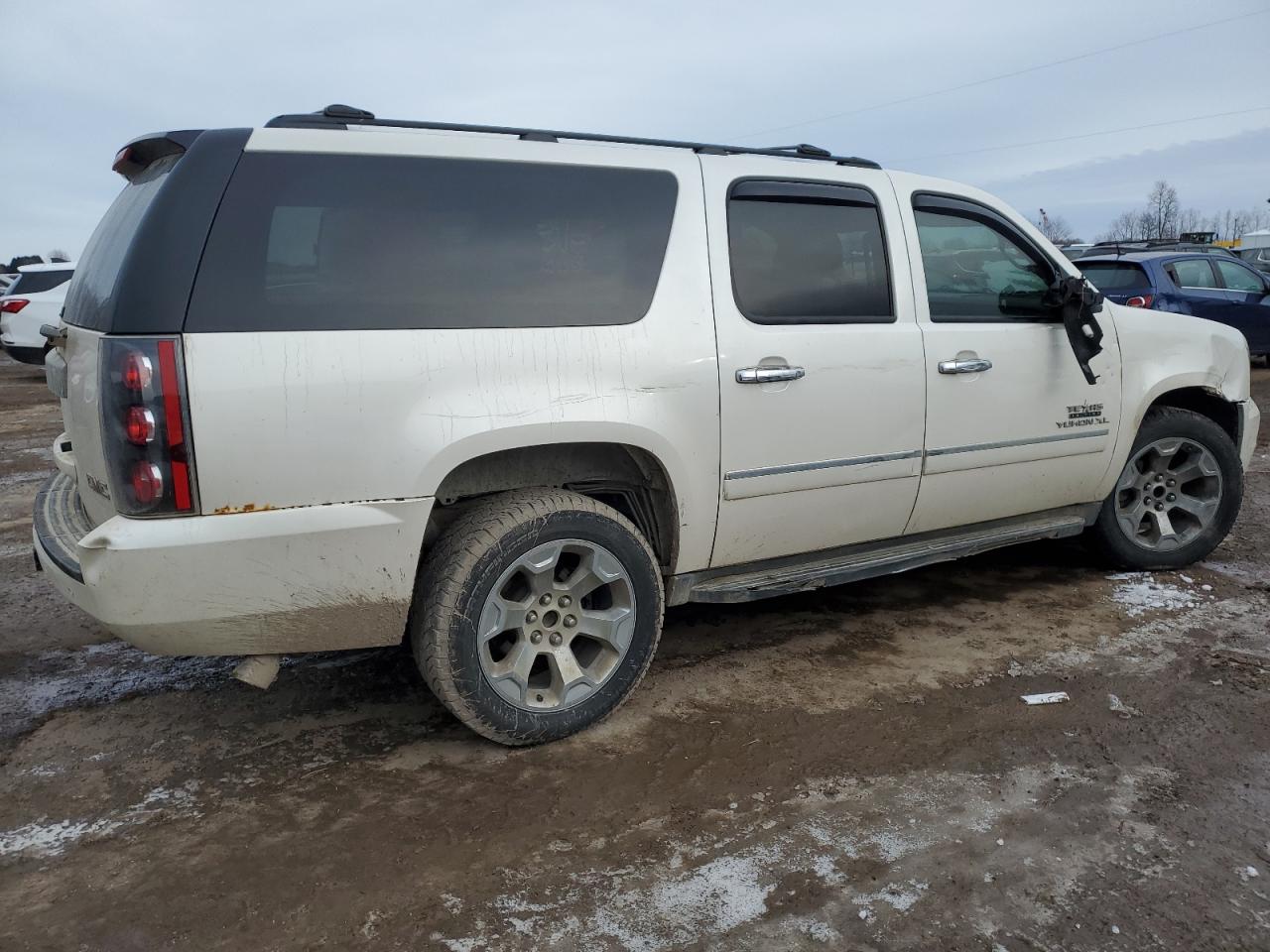 2011 GMC Yukon Xl C1500 Slt VIN: 1GKS1KE06BR217663 Lot: 43960245