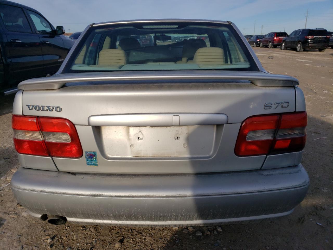 YV1LS558XW1551651 1998 Volvo S70