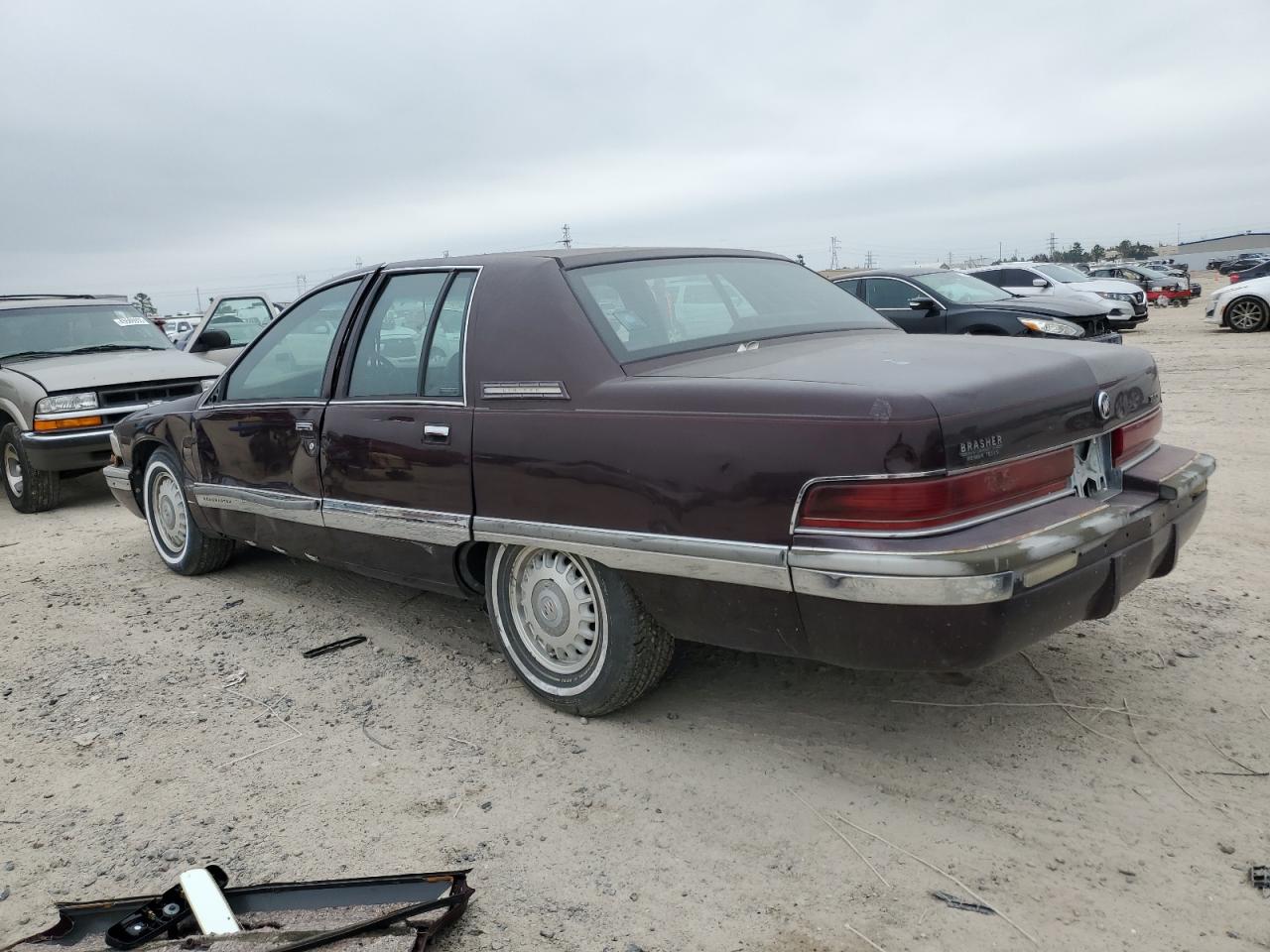 1996 Buick Roadmaster Limited VIN: 1G4BT52P1TR418991 Lot: 45586935