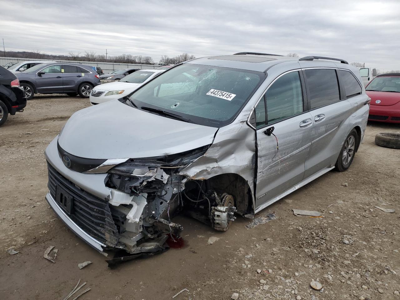 2021 Toyota Sienna Xle VIN: 5TDJRKEC8MS011727 Lot: 44375415