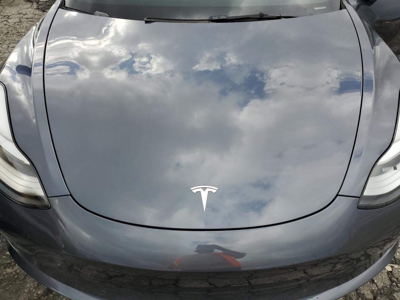 5YJ3E1EB3NF260996 2022 Tesla Model 3