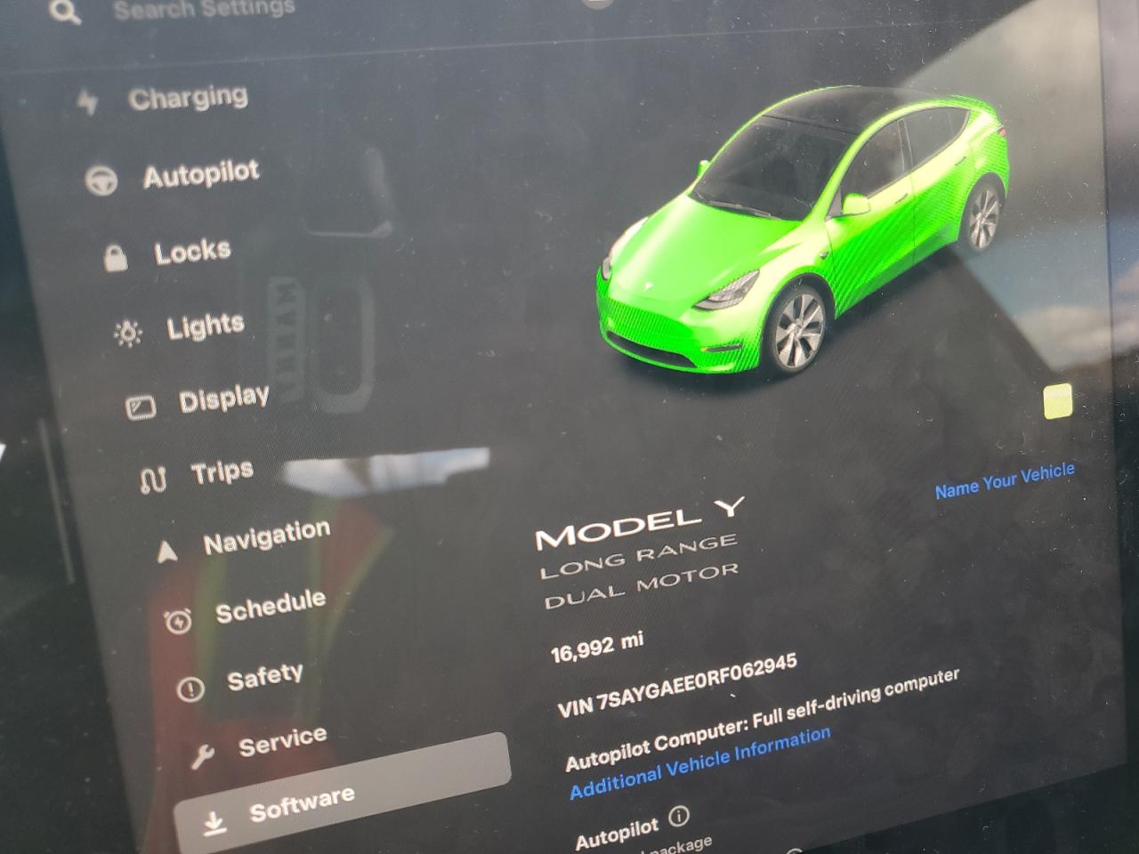 7SAYGAEE0RF062945 2024 Tesla Model Y