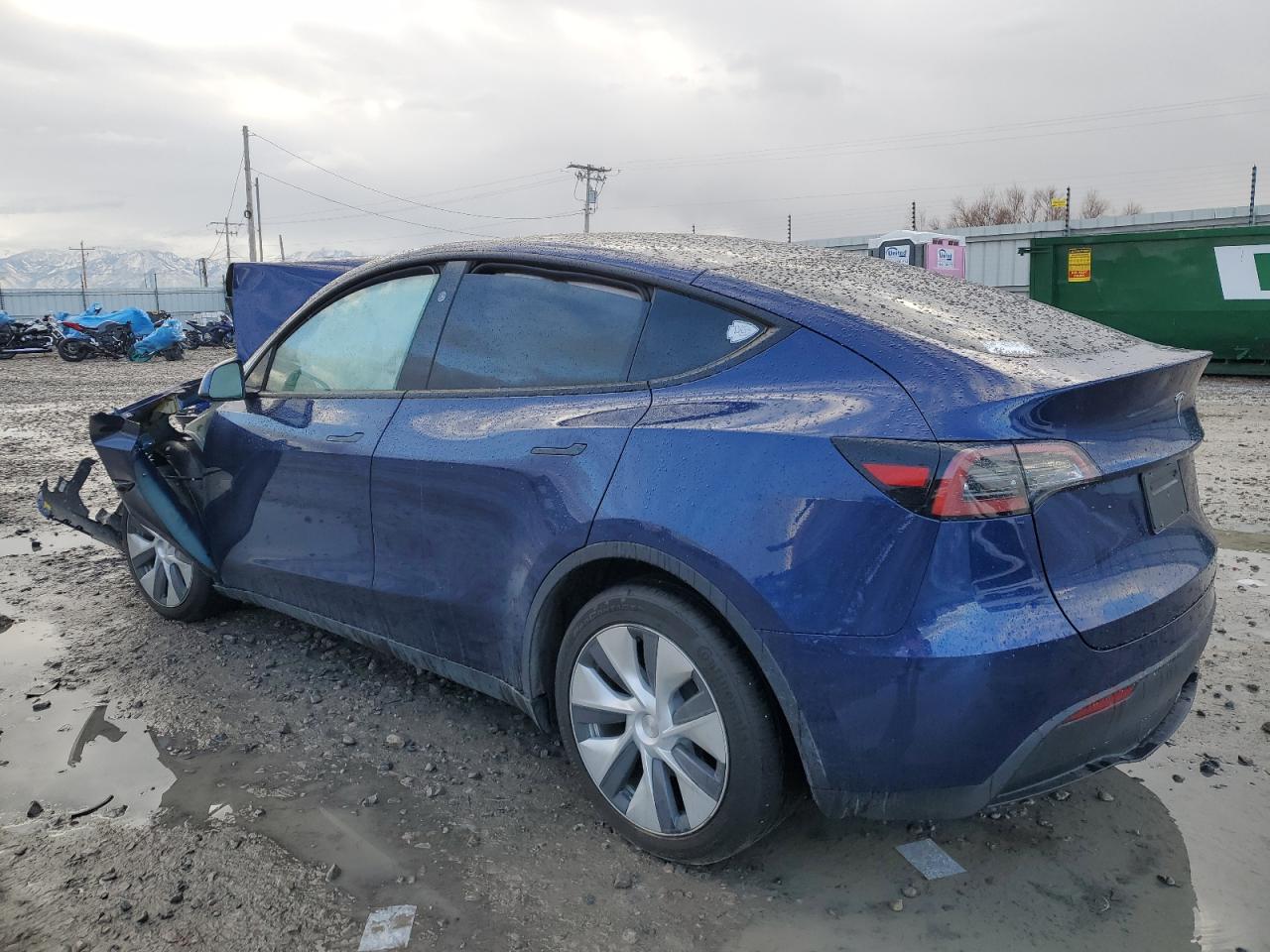 7SAYGAEE1RF072951 2024 Tesla Model Y