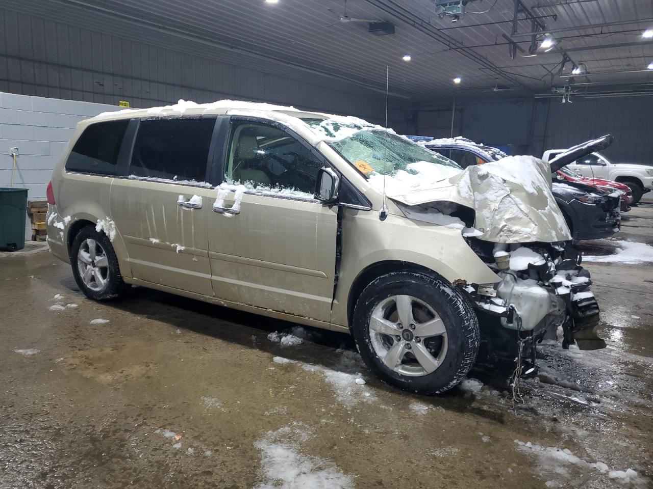 2010 Volkswagen Routan Sel VIN: 2V4RW6DX6AR202256 Lot: 45100865