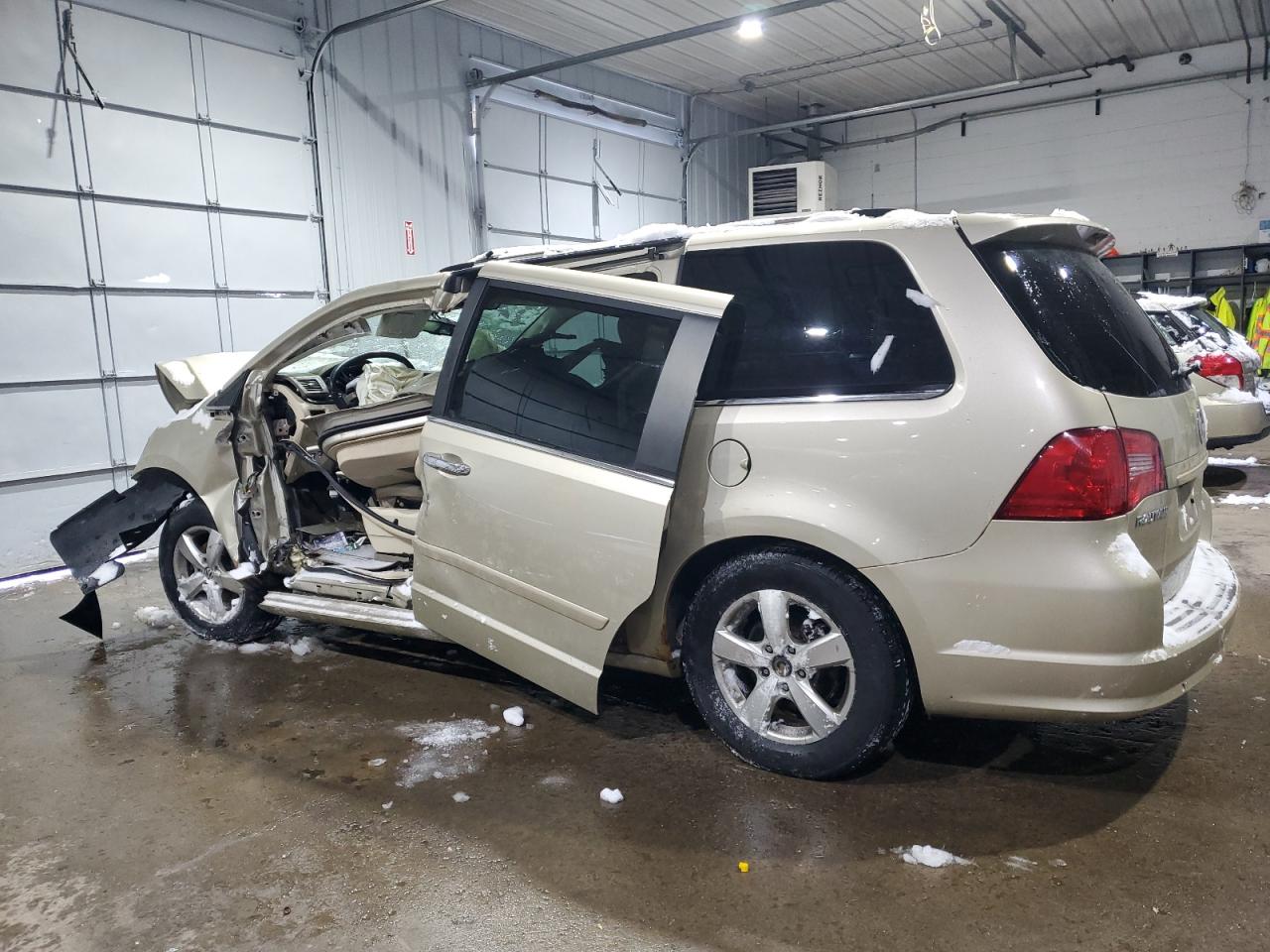 2010 Volkswagen Routan Sel VIN: 2V4RW6DX6AR202256 Lot: 45100865