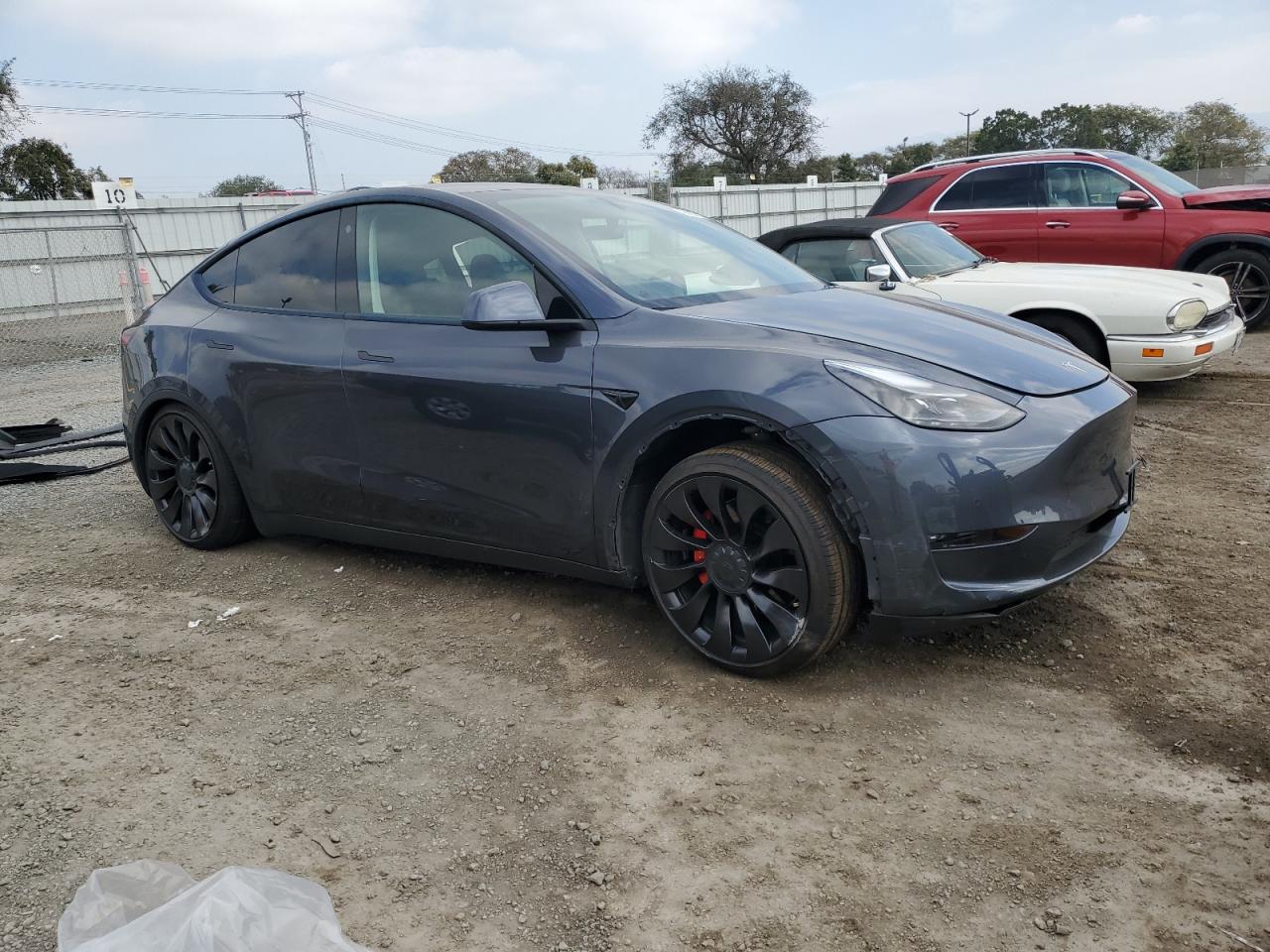 2022 Tesla Model Y VIN: 7SAYGDEF3NF390798 Lot: 43603505