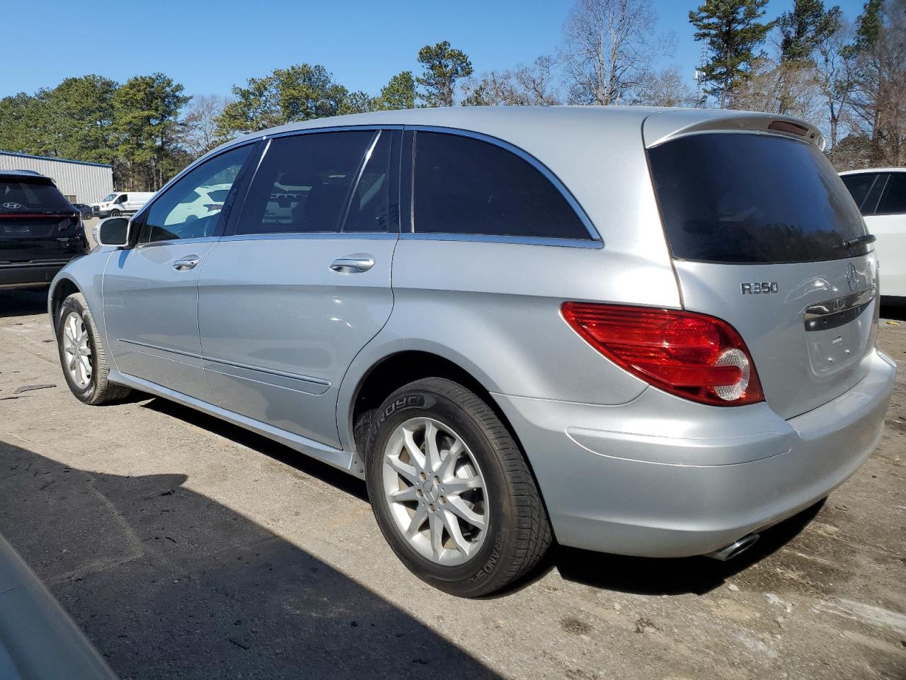 2007 Mercedes-Benz R 350 VIN: 4JGCB65E27A052535 Lot: 47213715