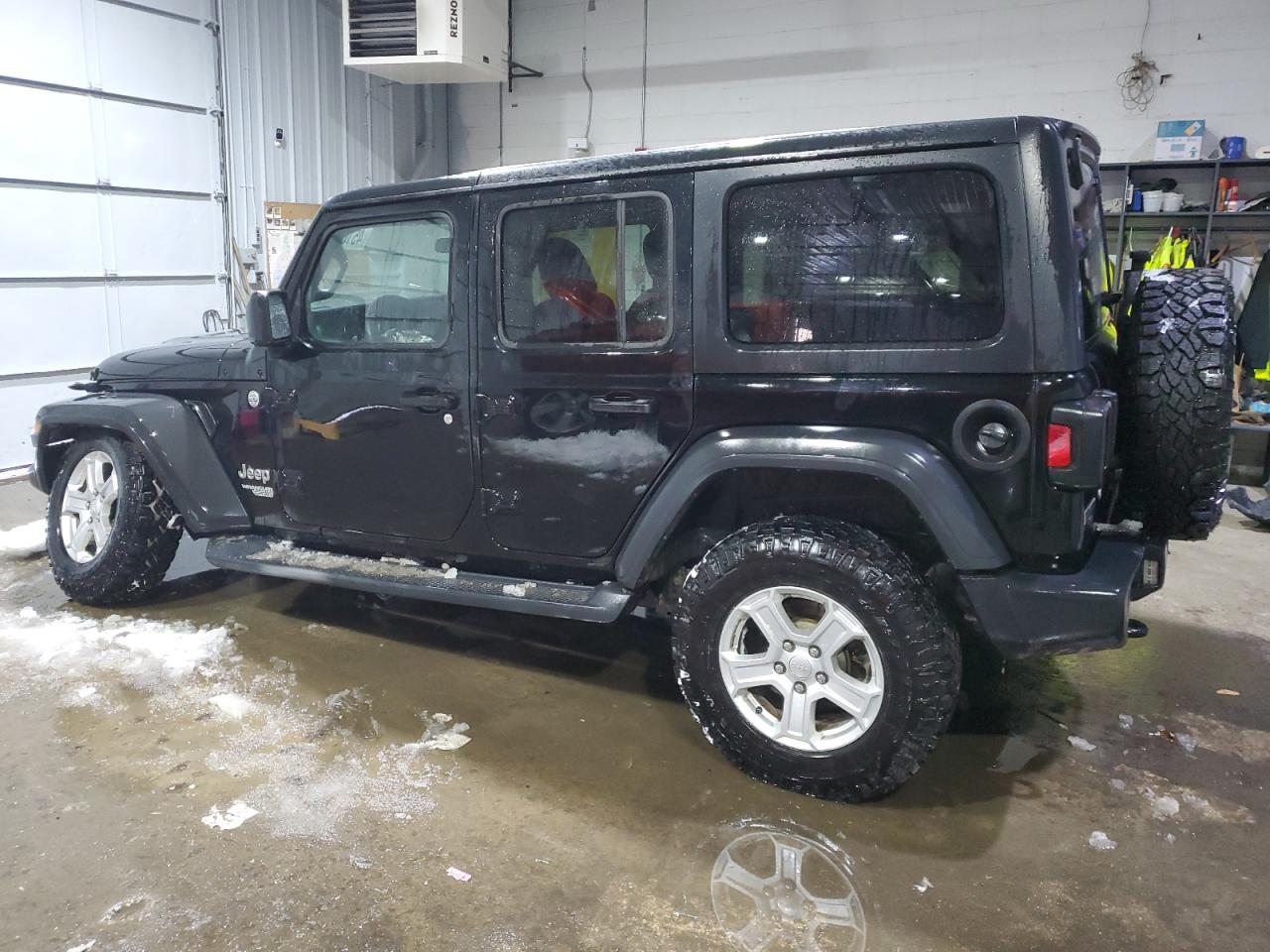 1C4HJXDG7KW511592 2019 Jeep Wrangler Unlimited Sport