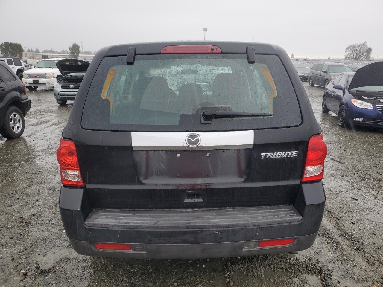 2011 Mazda Tribute I VIN: 4F2CY0C79BKM01536 Lot: 43838095