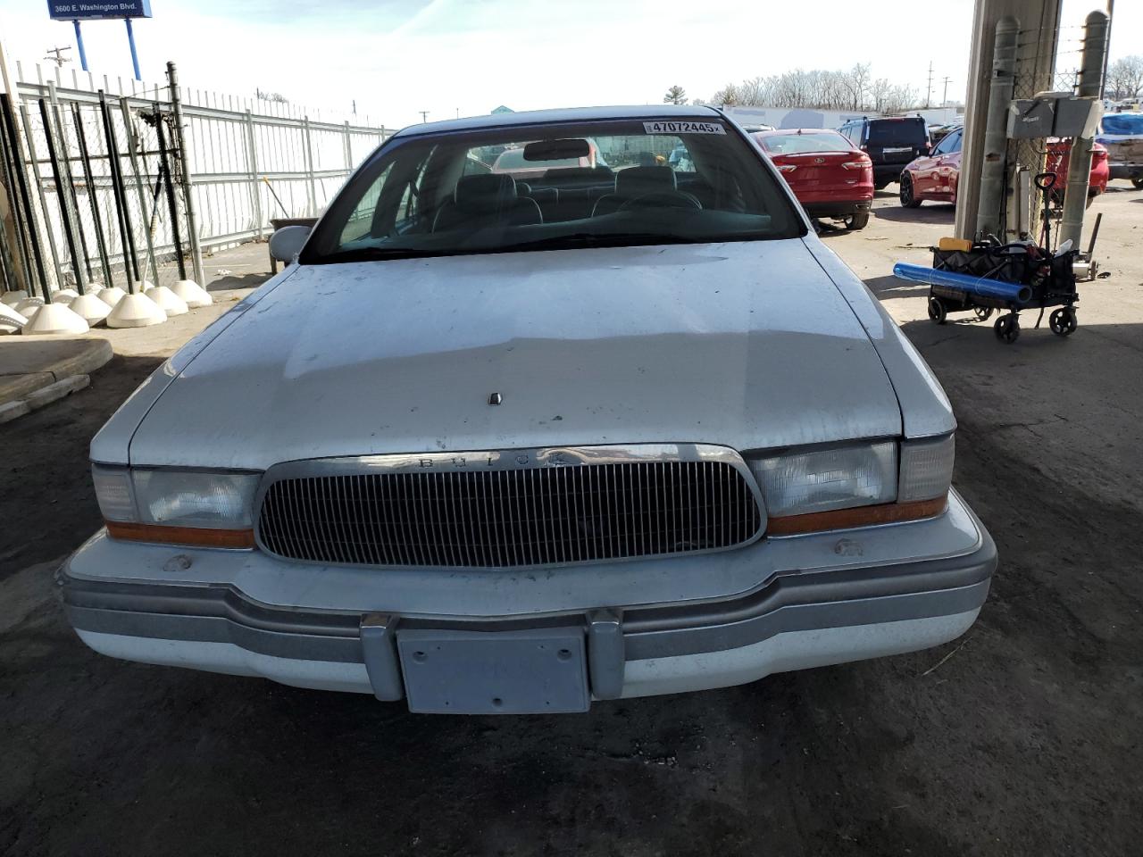 1996 Buick Roadmaster Limited VIN: 1G4BT52P2TR417509 Lot: 47072445