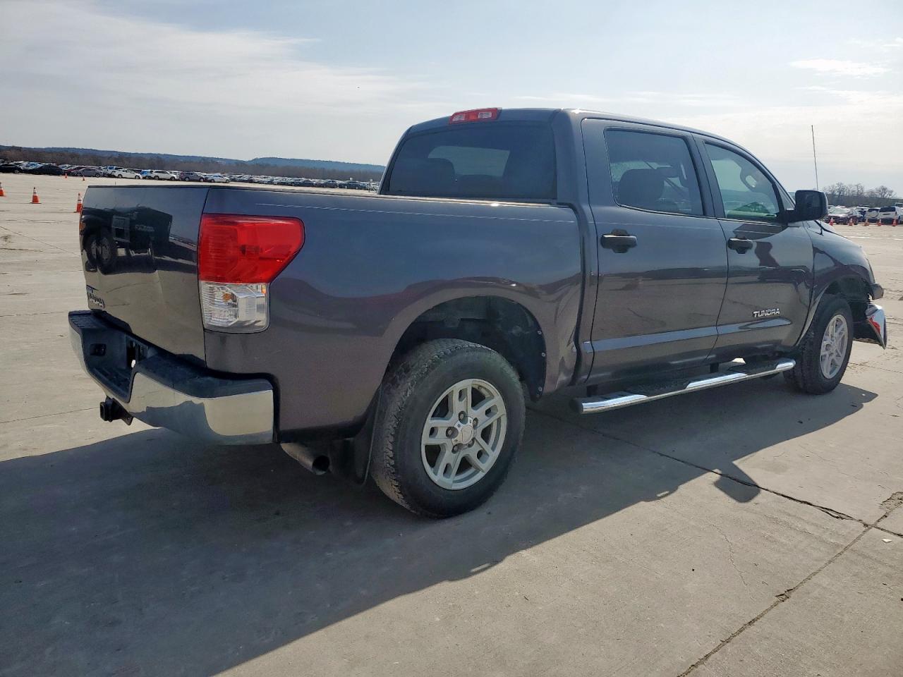 5TFEM5F11DX057859 2013 Toyota Tundra Crewmax Sr5