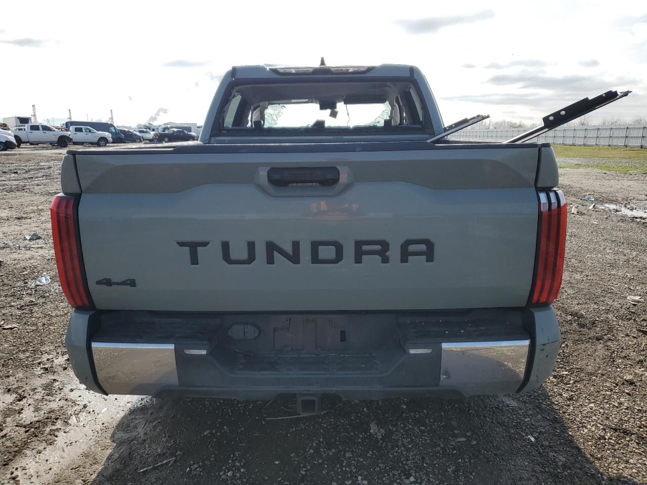 5TFLA5DB0NX037602 2022 Toyota Tundra Crewmax Sr