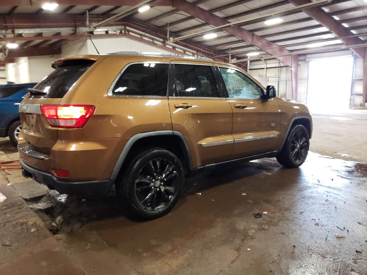 2011 Jeep Grand Cherokee Laredo VIN: 1J4RR4GG2BC675304 Lot: 44310615