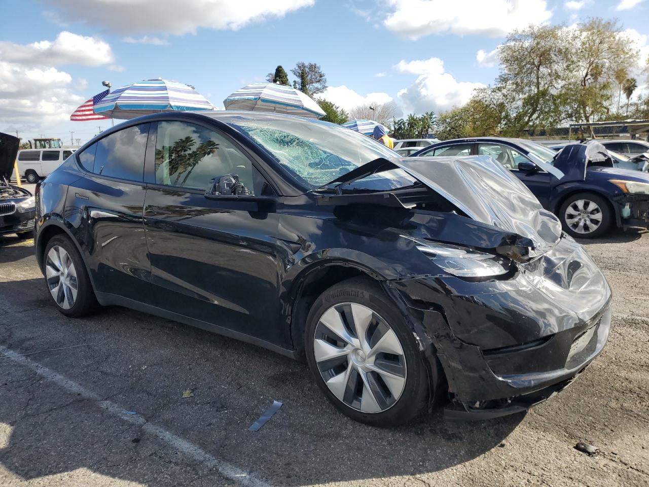 7SAYGAEE0RF062945 2024 Tesla Model Y