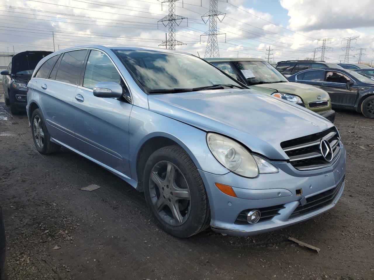 2009 Mercedes-Benz R 350 4Matic VIN: 4JGCB65E29A100893 Lot: 46970625