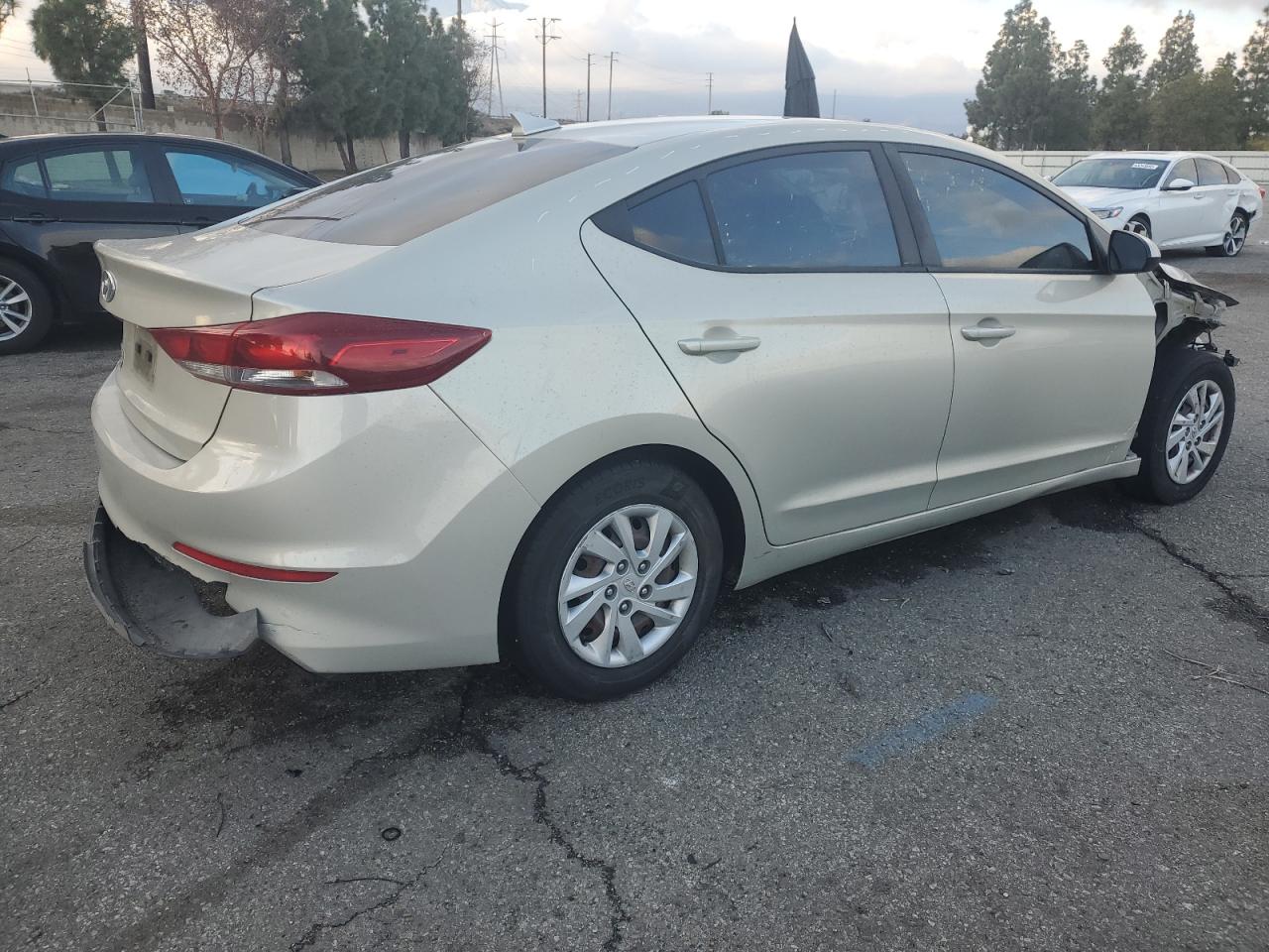 5NPD74LF1HH166059 2017 Hyundai Elantra Se